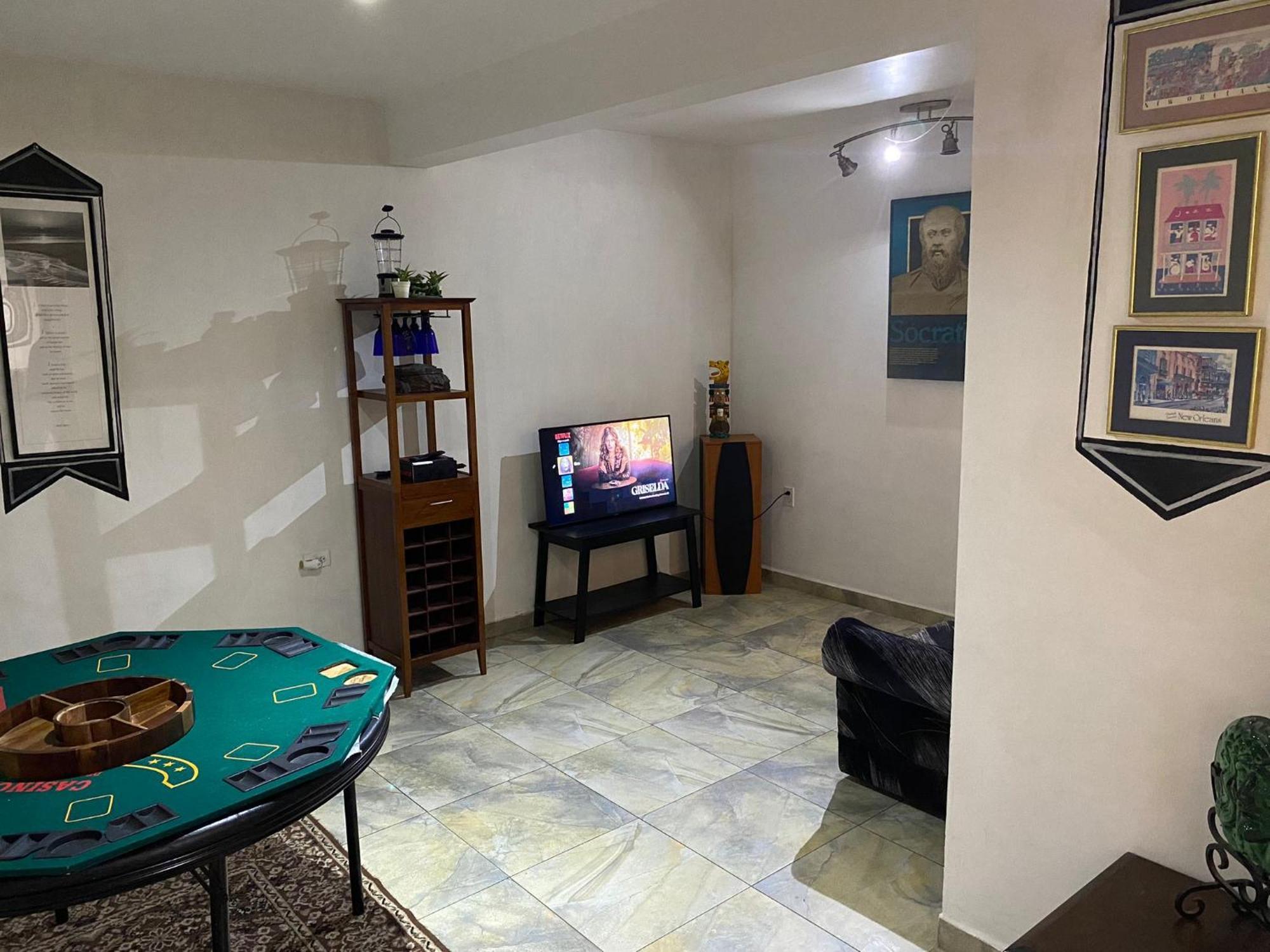 Spacious Rooftop House W/ King Bed ติฮัวนา ภายนอก รูปภาพ